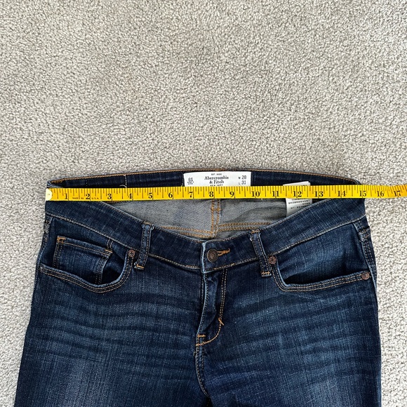 Abercrombie & Fitch Low Rise Bootcut Jeans, 6 Short - Picture 9 of 13